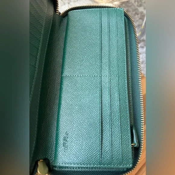 COACH Essential Continental Wallet Zip Around Crossgrain Leather Dark Green - Picture 6 of 7